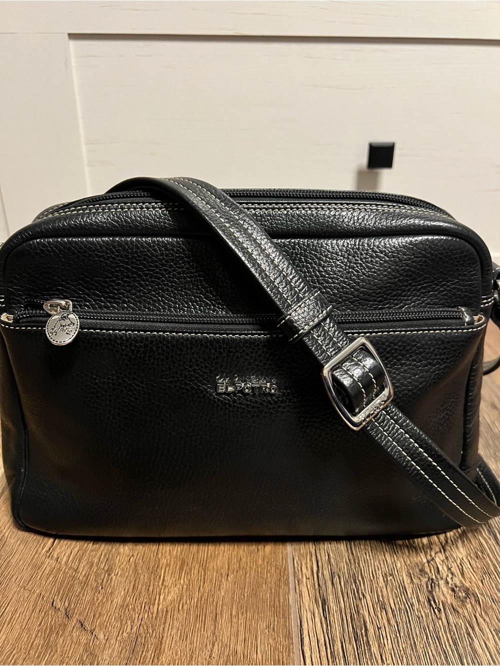 El Potro Black Pebbled Leather Crossbody Bandolera Bag Spain Pristine